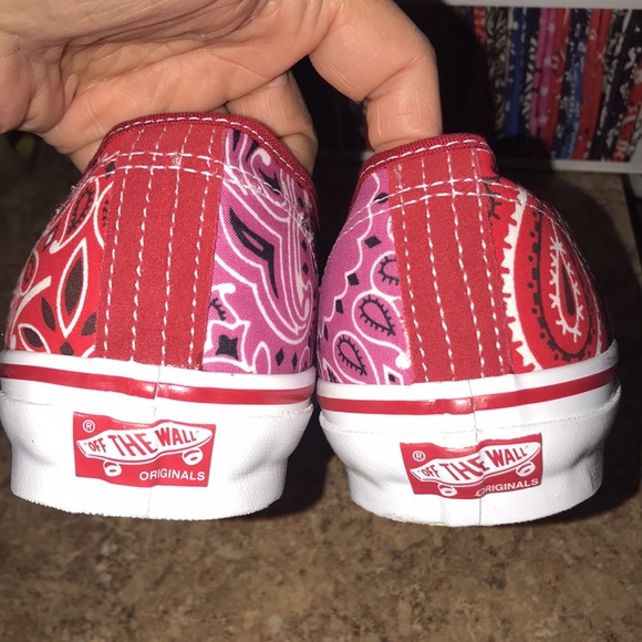 NIB Men’s Vans Bandana Sneakers - Picture 5 of 9